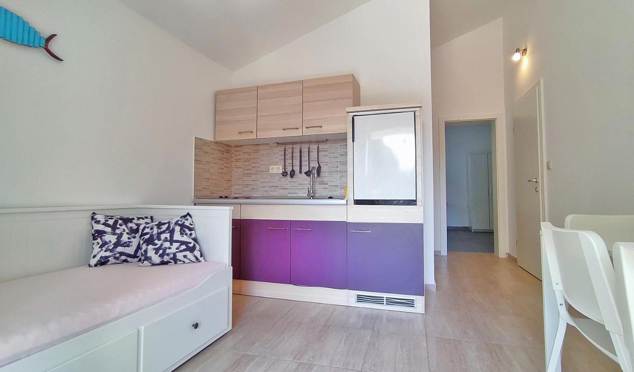 Apartmani Bodo Drvenik  Exterior foto