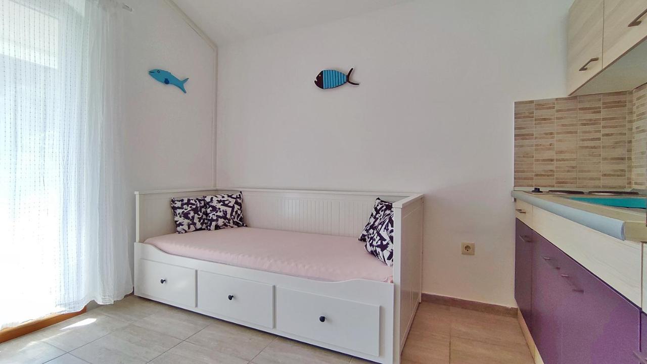 Apartmani Bodo Drvenik  Exterior foto