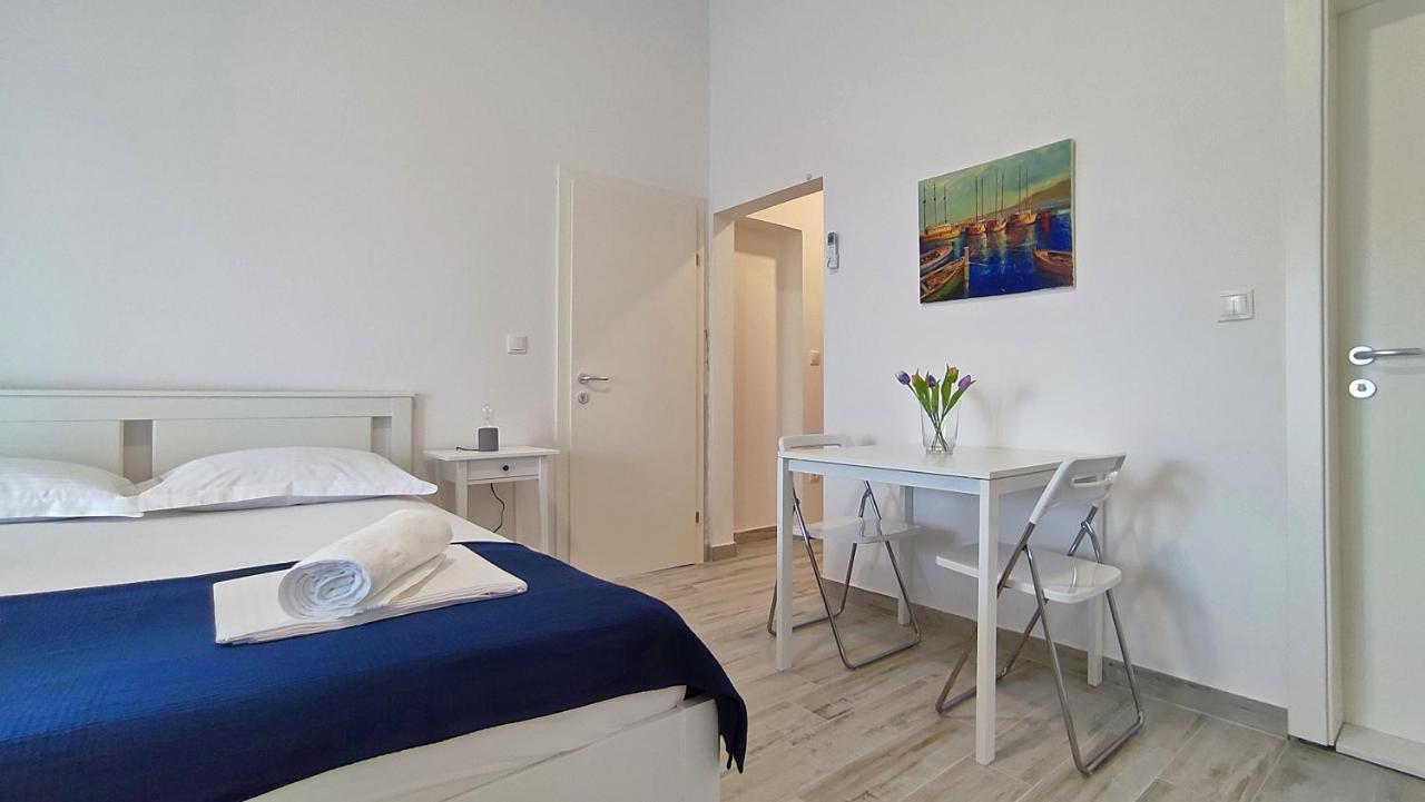Apartmani Bodo Drvenik  Exterior foto